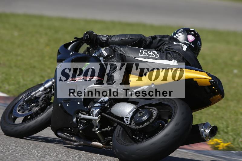 /Archiv-2024/29 12.06.2024 MOTO.CH Track Day ADR/Gruppe gelb/99